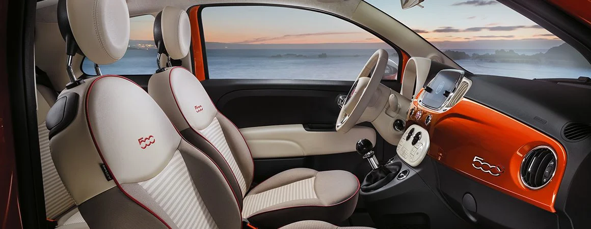 1 Fiat 500 Anniversario Inside.jpg
