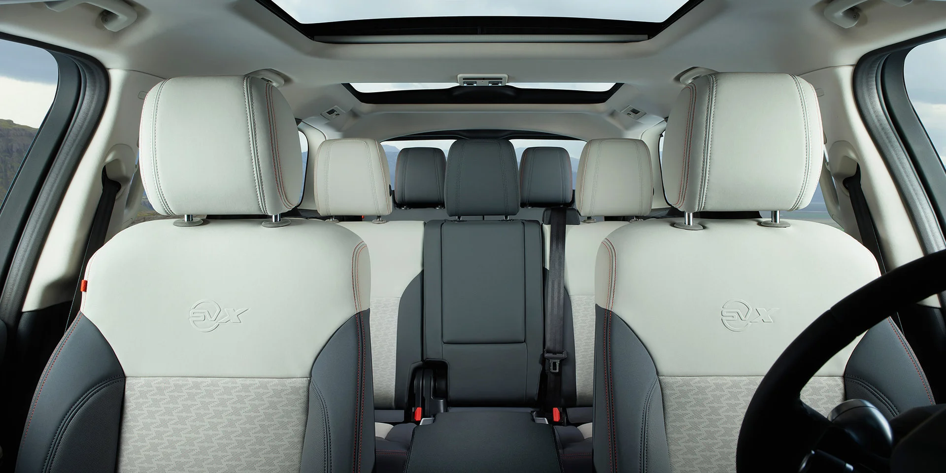 2019 land rover discovery svx inside.jpg