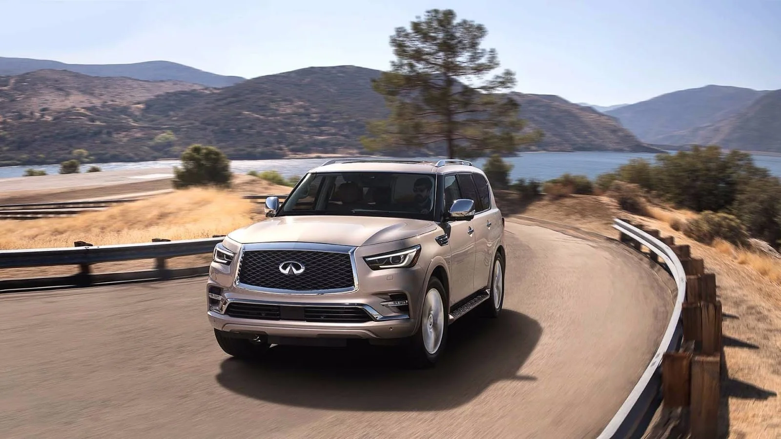 2018 Infiniti QX80 Front 3/4 Shot.jpg