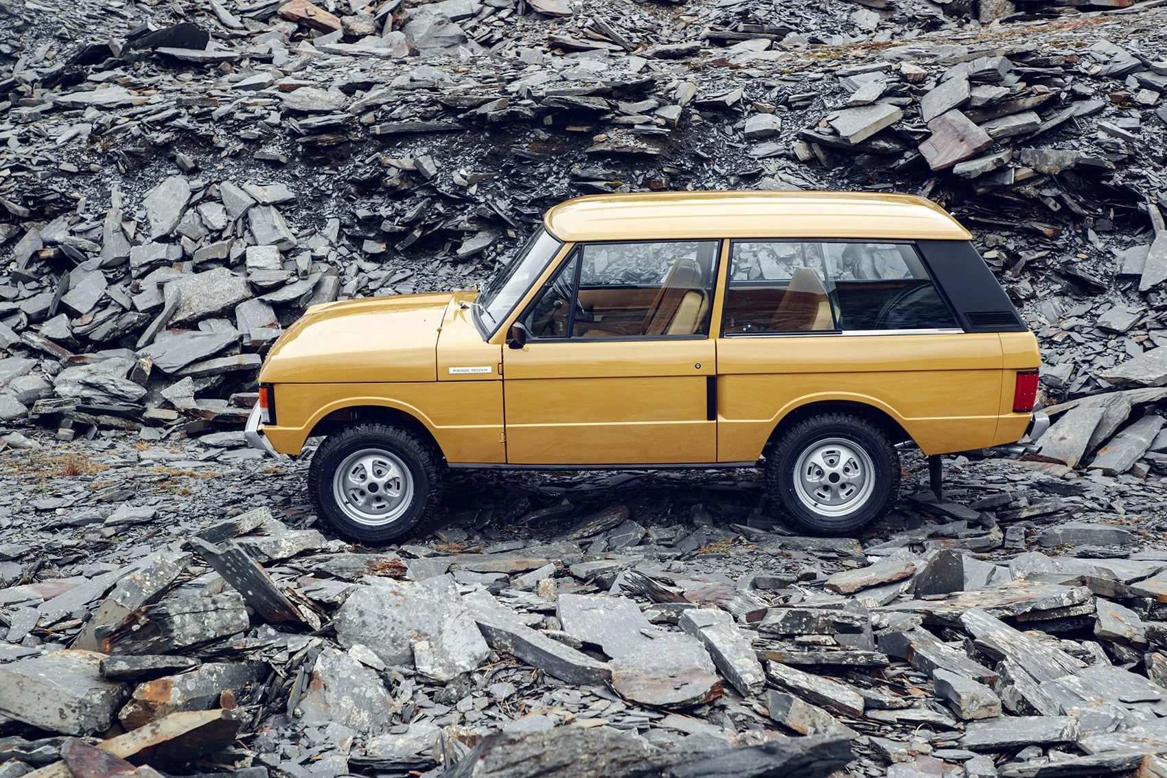 Classic 2-door Range Rover.jpg