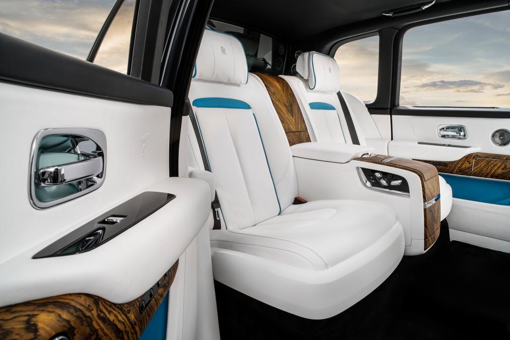 RR Cullinan Interior Rear Seats.jpg