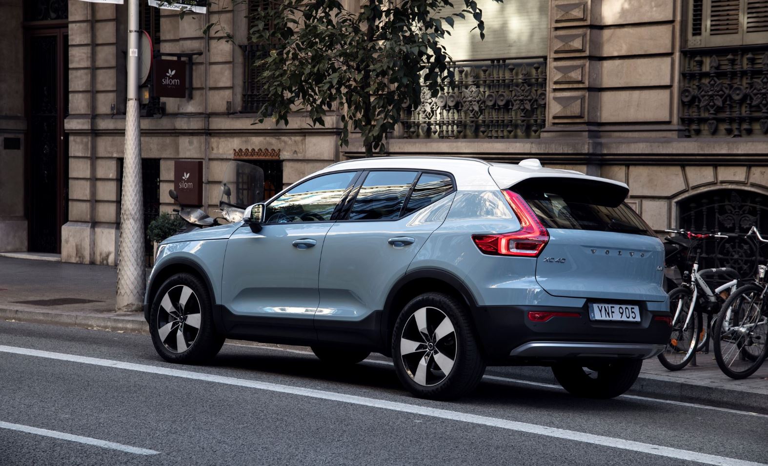 Volvo XC40 Rear Shot.JPG