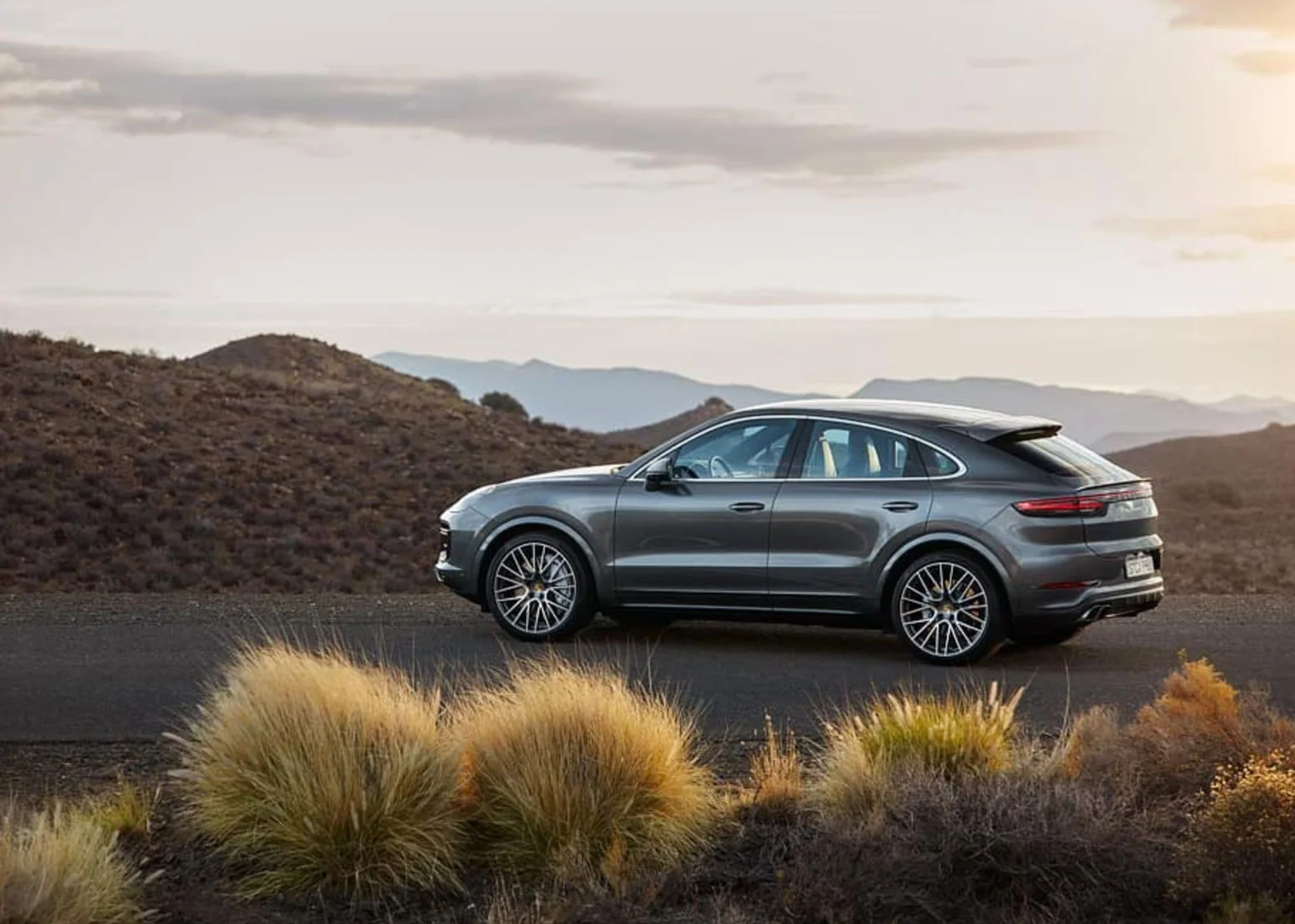 Porsche-Cayenne-Coupe-Side-Profile.jpg