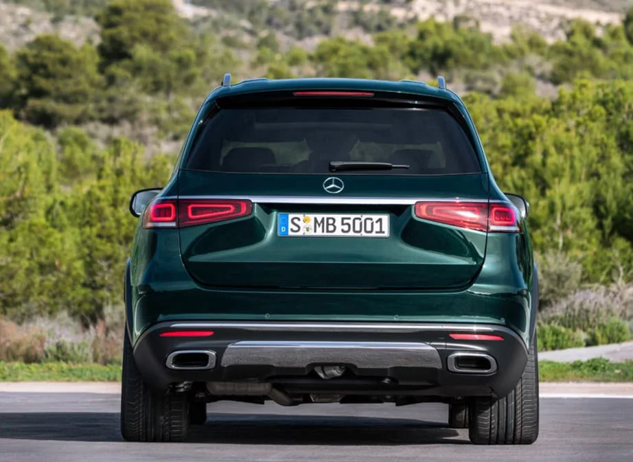 2020-mercedes-benz-rear-shot.jpg