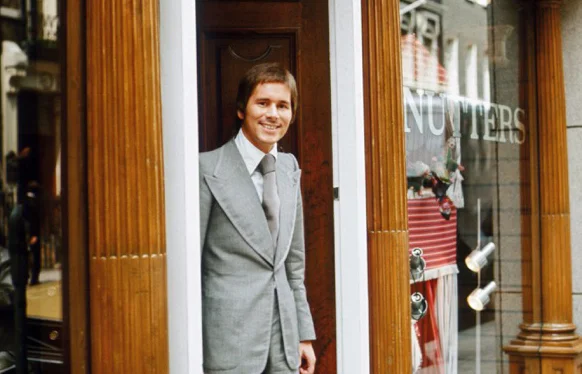 Tommy_Nutter_Standing_on_Savile_Row.jpg