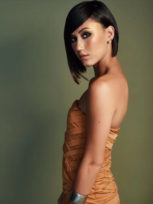 Performer Alexandra Maree