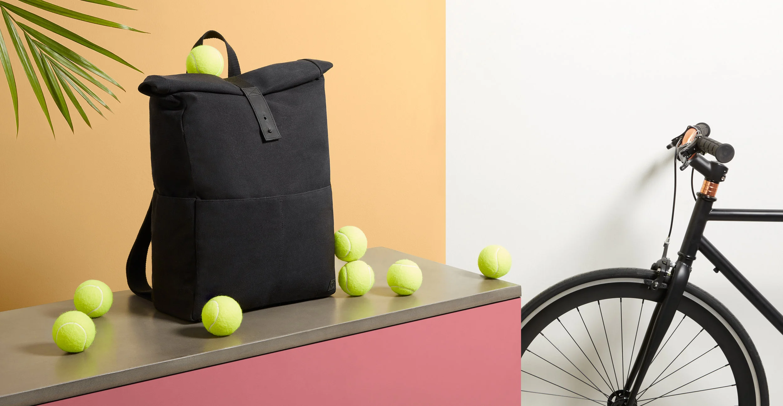 ACCLIS004BLA-UK_Lismore_Waxed_Canvas_Backpack_Black_LB03.jpg