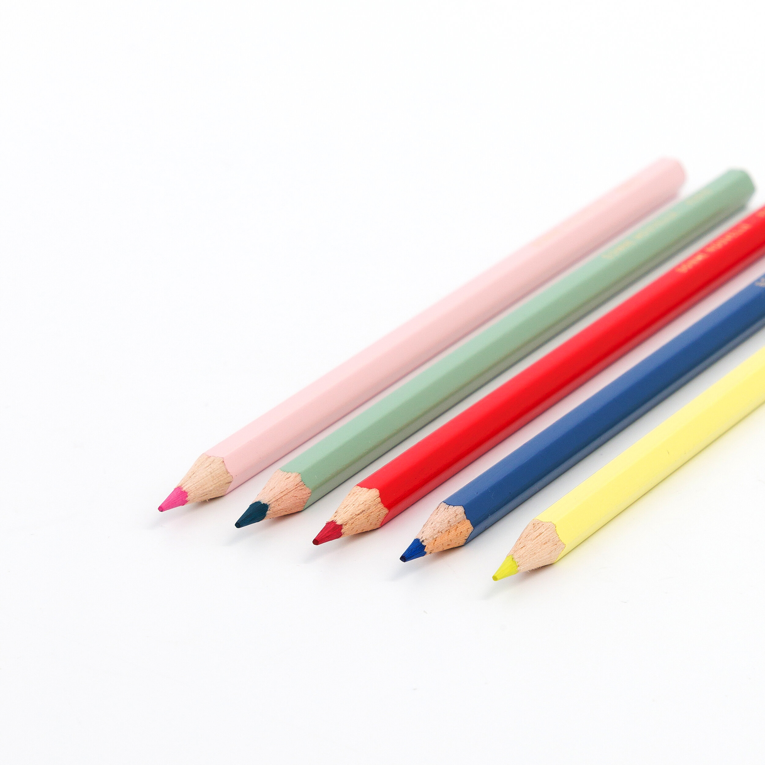 Vue détails - Ensemble crayons 04.jpg