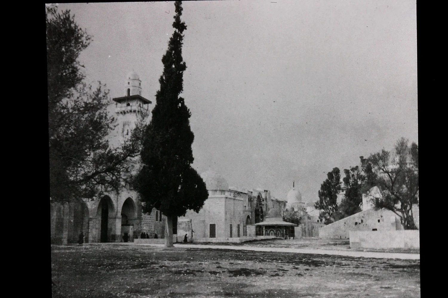 Gertrude Bell's photograph of general view of Haram esh-Sharif (Temple Mount), December 1899. Catalogue number A54.