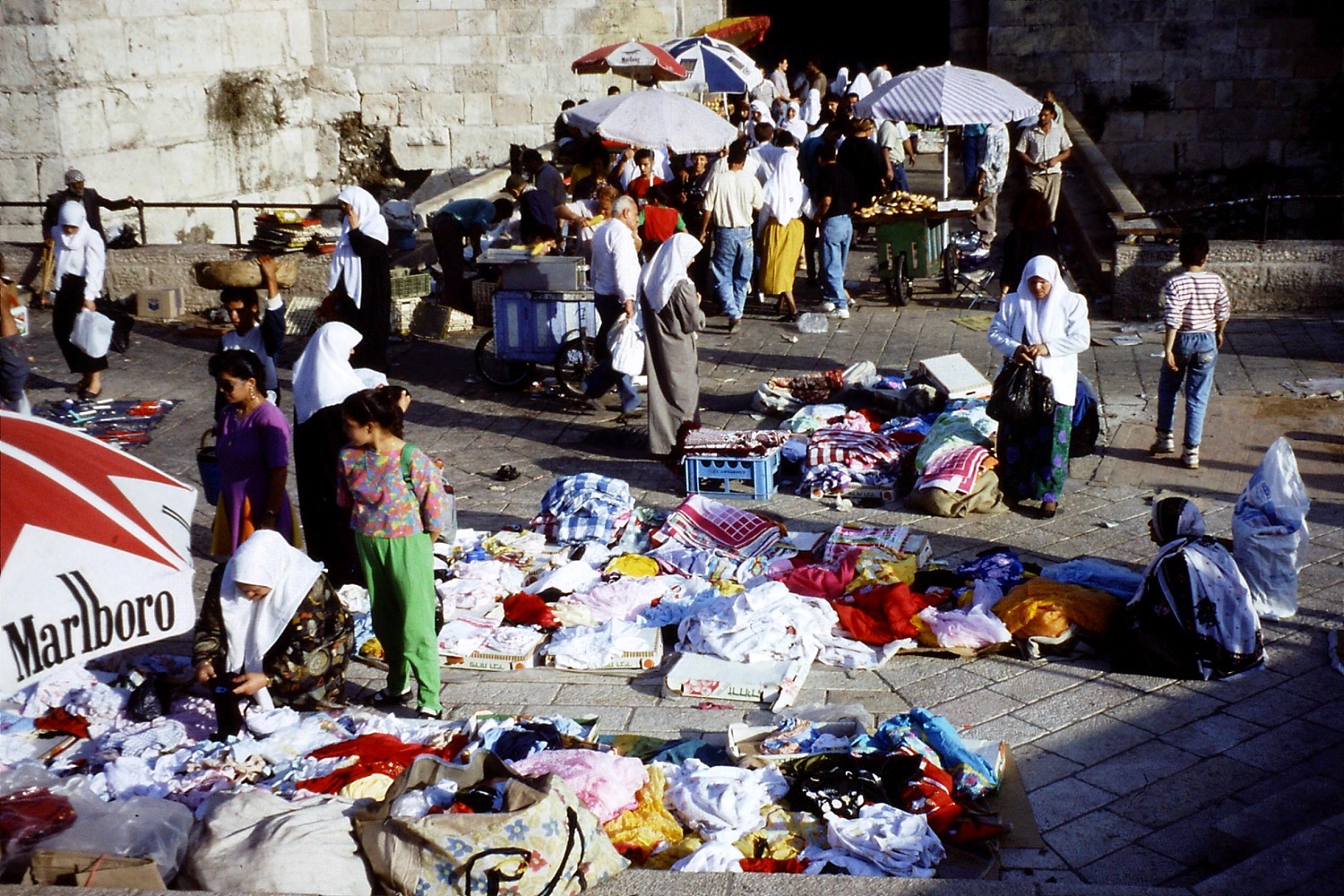 at-damascus-gate2.jpg