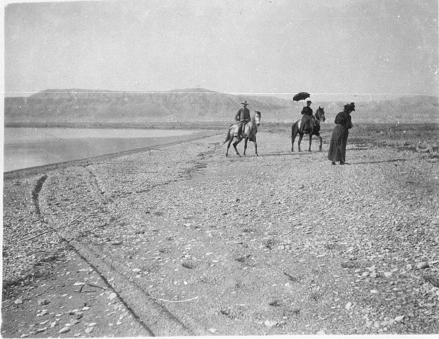 A137 'Dead Sea, Dr Rosen et al', Jan 1900