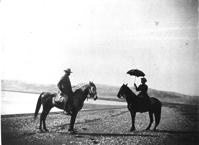 A557 'Dr and Mrs Rosen on horseback'