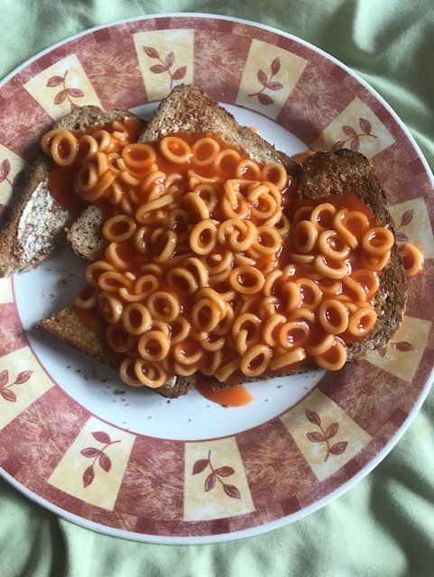 spaghetti-loops-on-toast.jpg