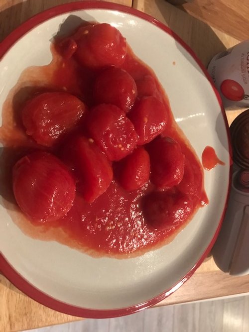 tinned-tomatoes.jpg