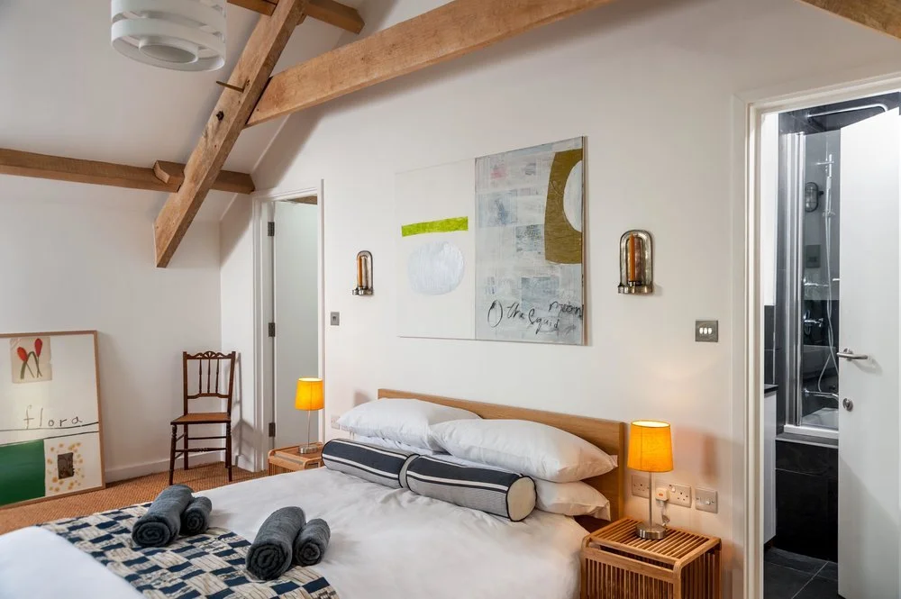 Pontfaen+Barn+Interiors+Modern+Art-9419.jpg