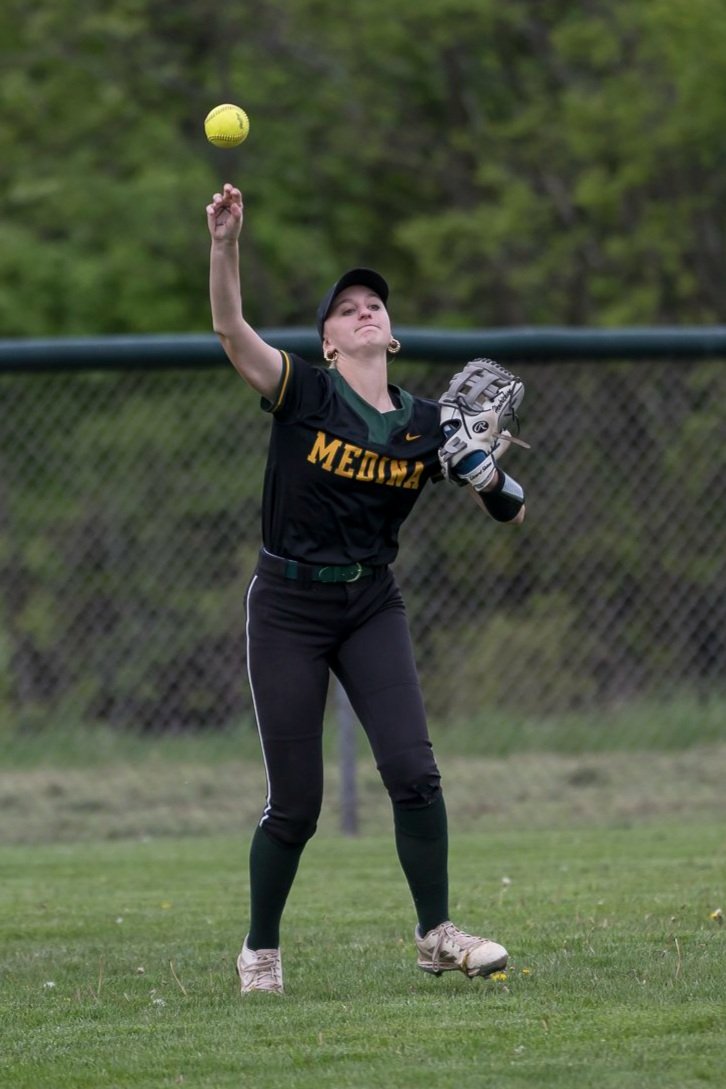Medina_Softball_V_5.8.25_RG+%2825+of+123%29.jpg