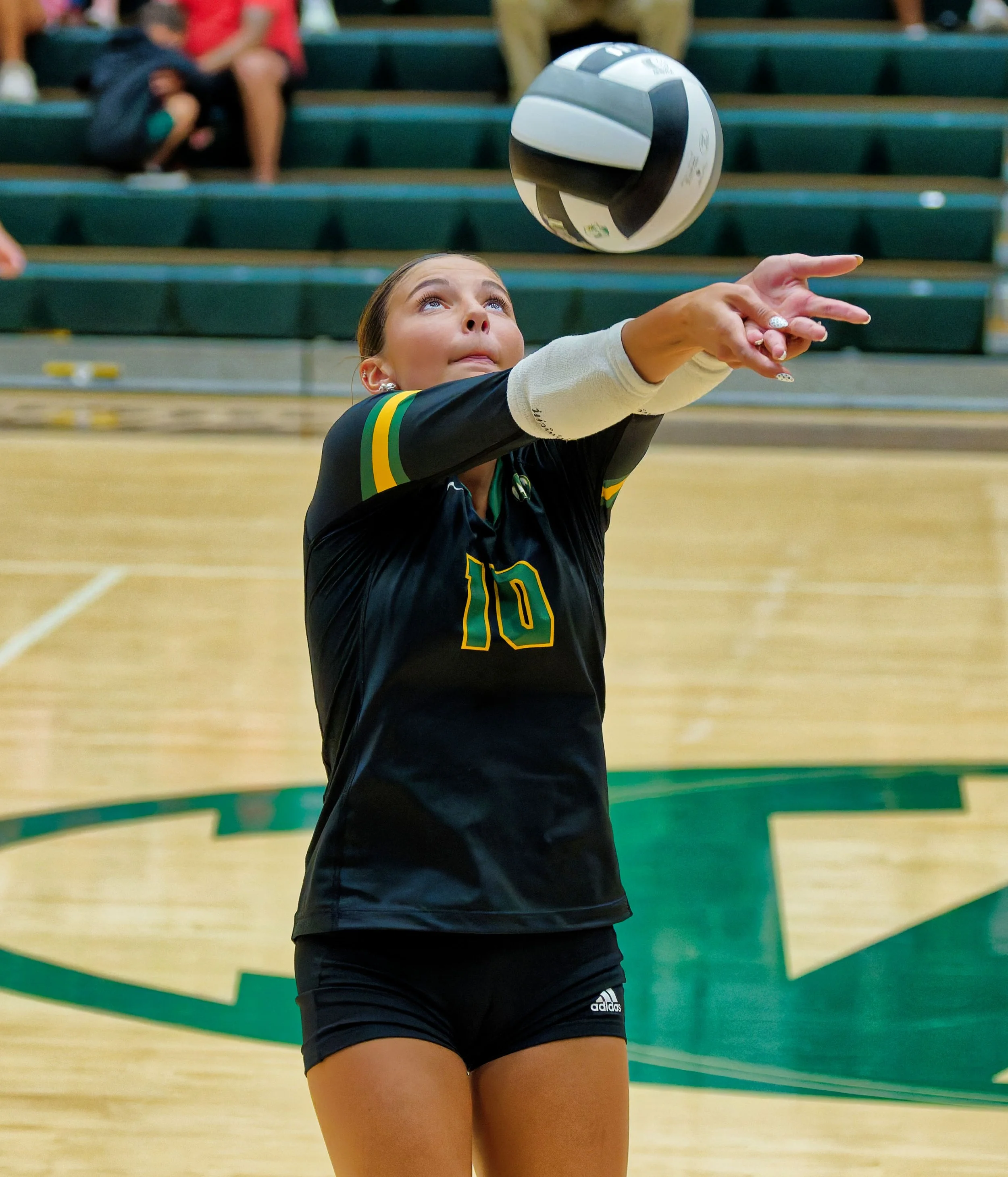 MedinaVarsityVolleyball059.jpg