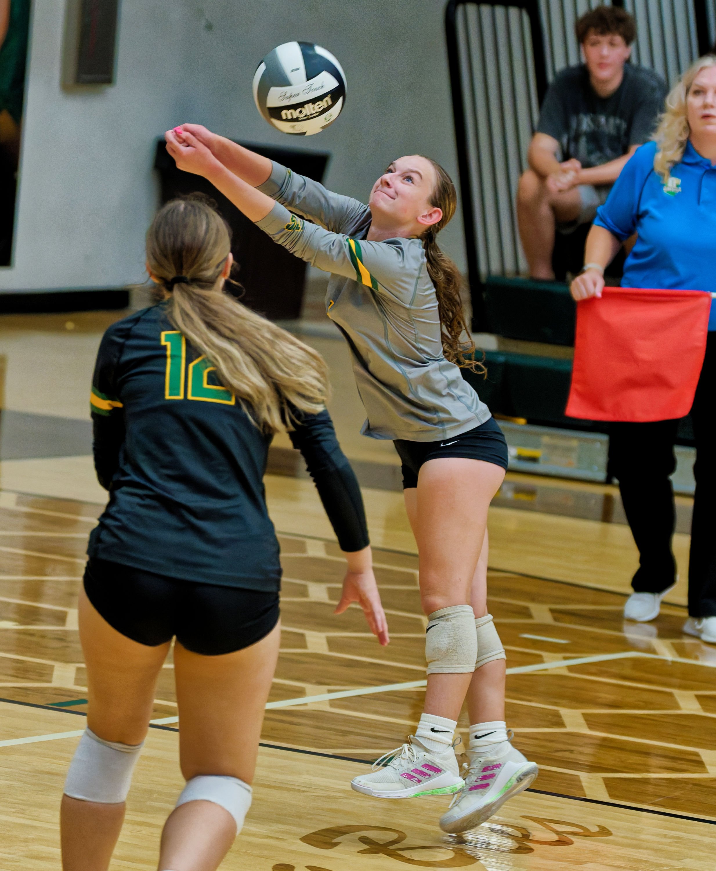MedinaVarsityVolleyball070.jpg