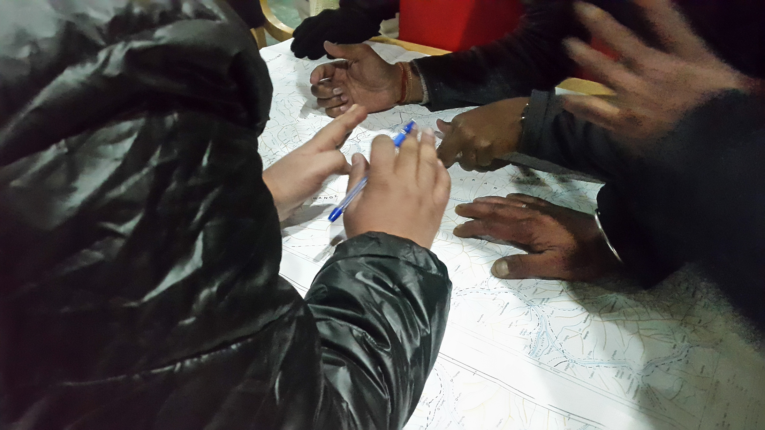 Newly appointed trek leaders in ladakh decided to work out Plan B for the Chadar trek route. Everyone wanted to have a say on which route was the best. Nevermind if their hand covers half the map - their voice should be heard.