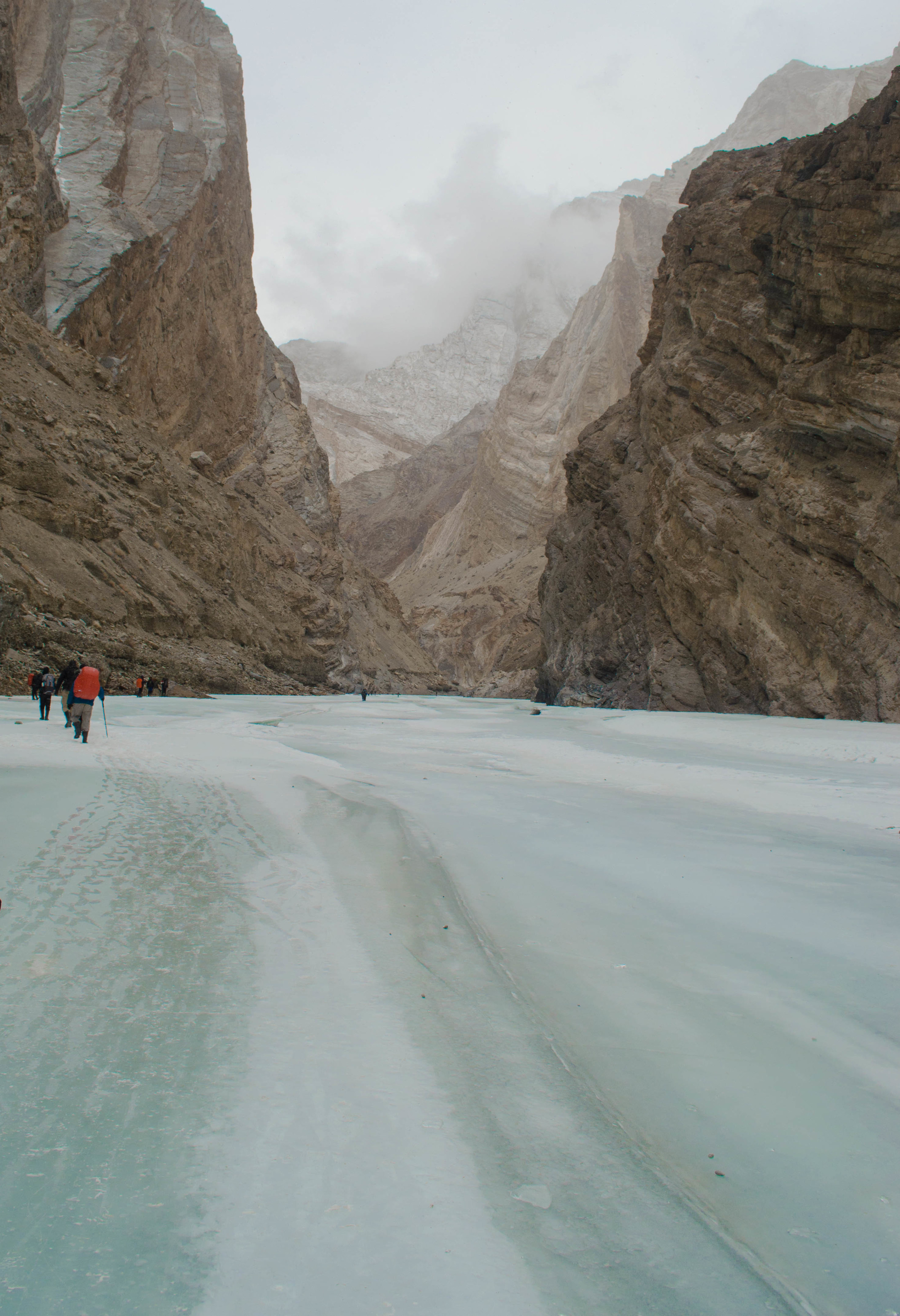 The landscape changed so quickly while we trekked... it looked like the frozen gateway to the perilous winter road had opened iin ladakh. PC: Raunak