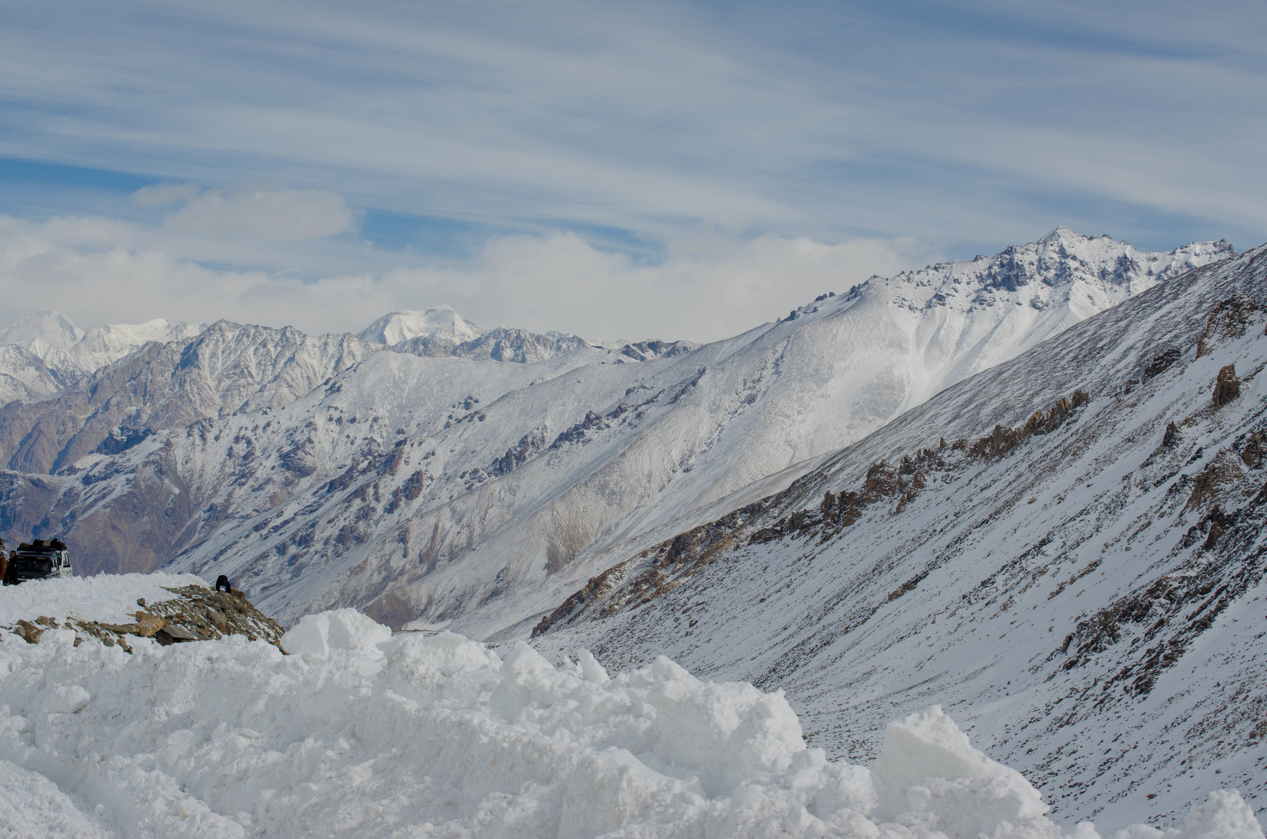 On the other hand, I was completely floored by the stunning mountain vistas thinking OMG this is really India!