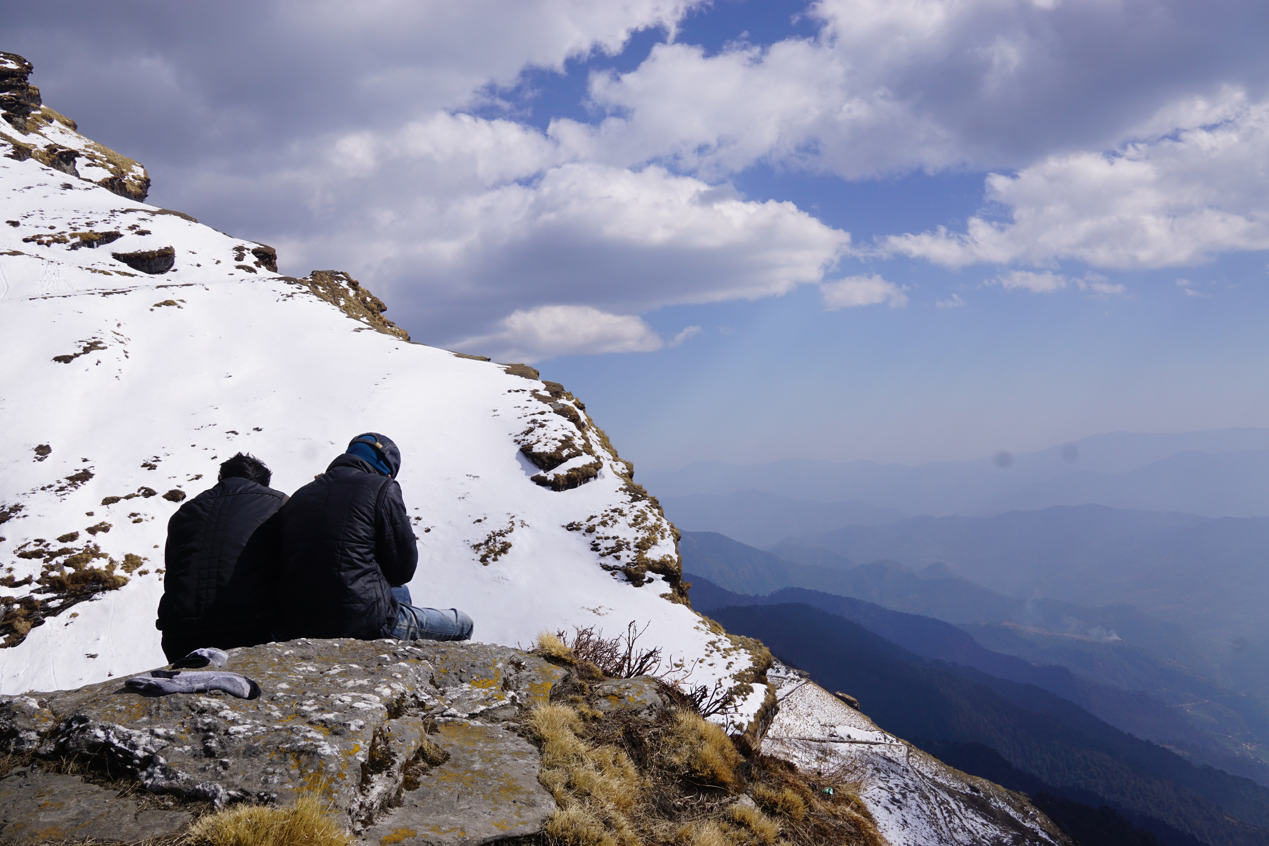 And we turned our backs to sit at the edge of the mountains. To me, this had been the most real moment ever. How was sitting on a chair and looking at a desktop wallpaper more real than this?