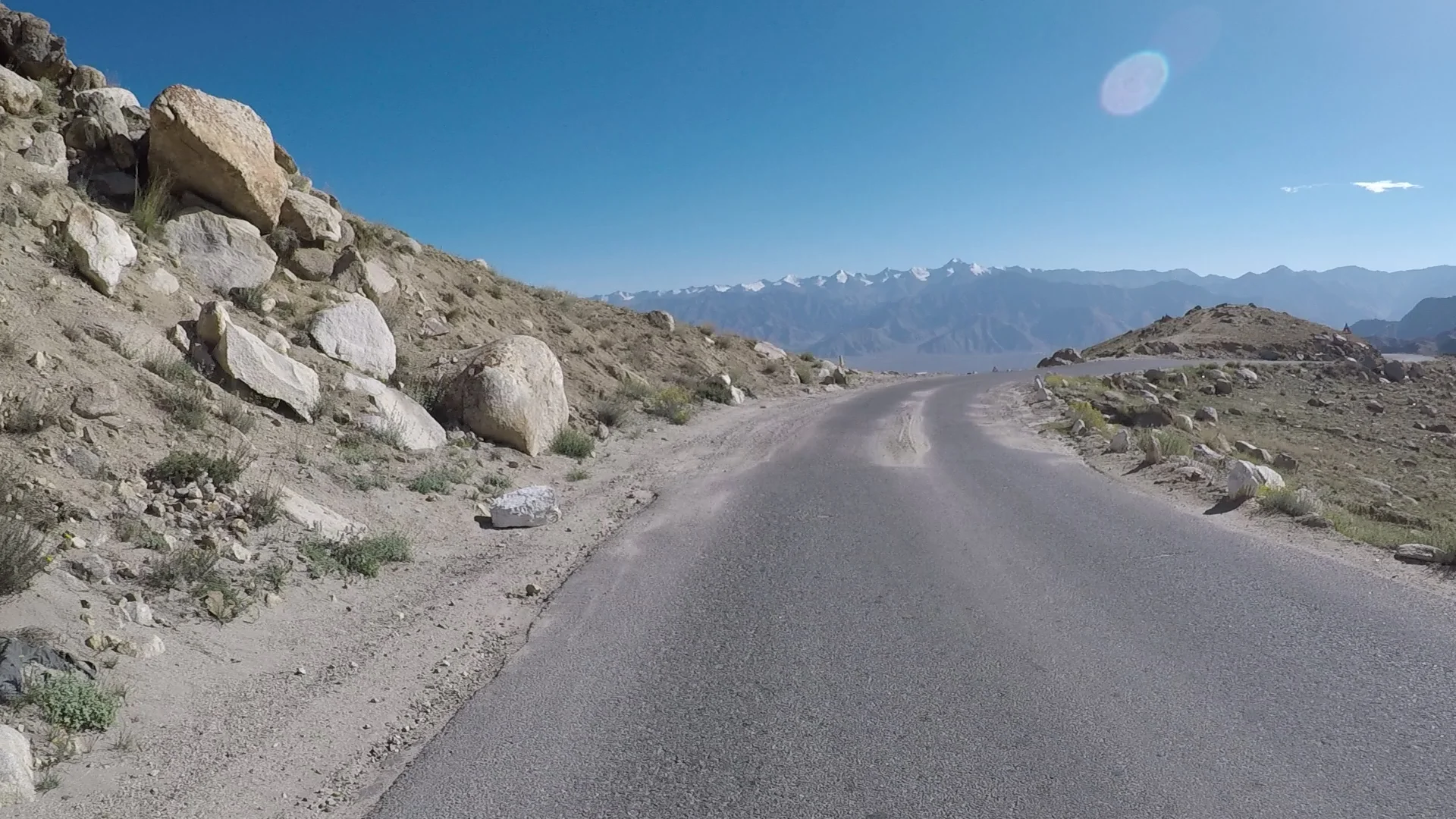 Cycling the Highest Motorable Road In The World, Khardung La: Breathless at 5,600m