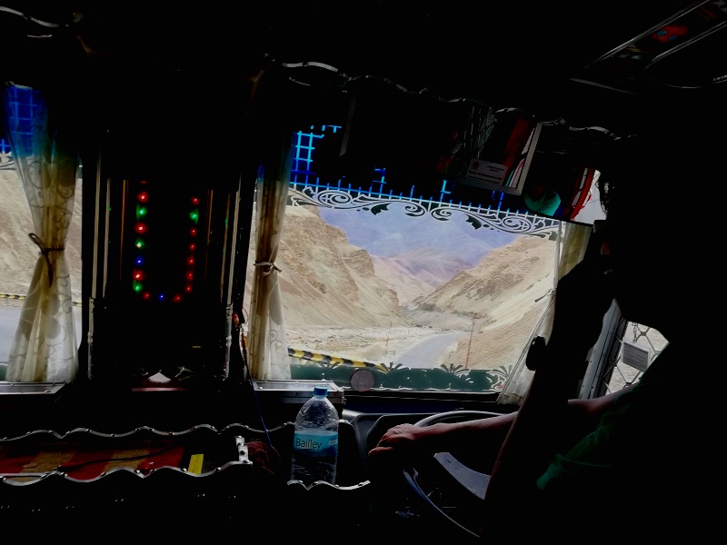 hitchhiking on the last 10km towards alchi, ladakh