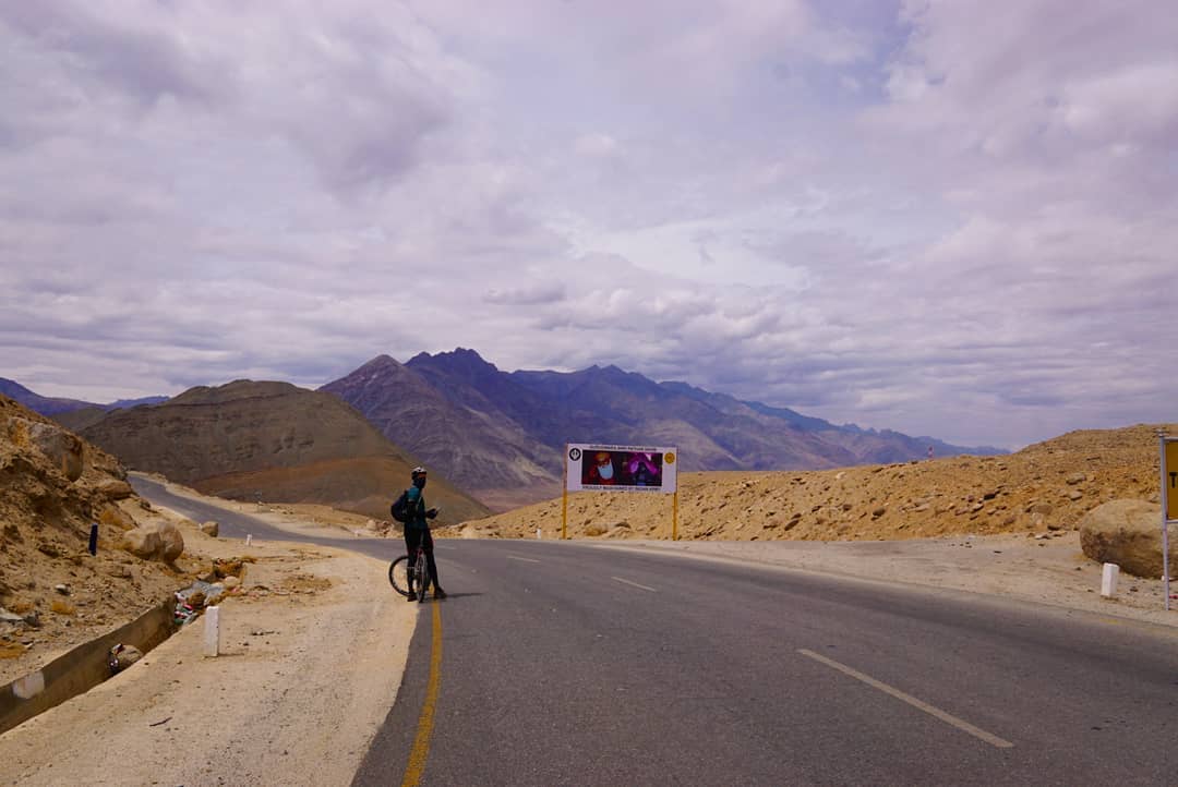Cycling in India, Ladakh: On The Leh to Srinagar Highway