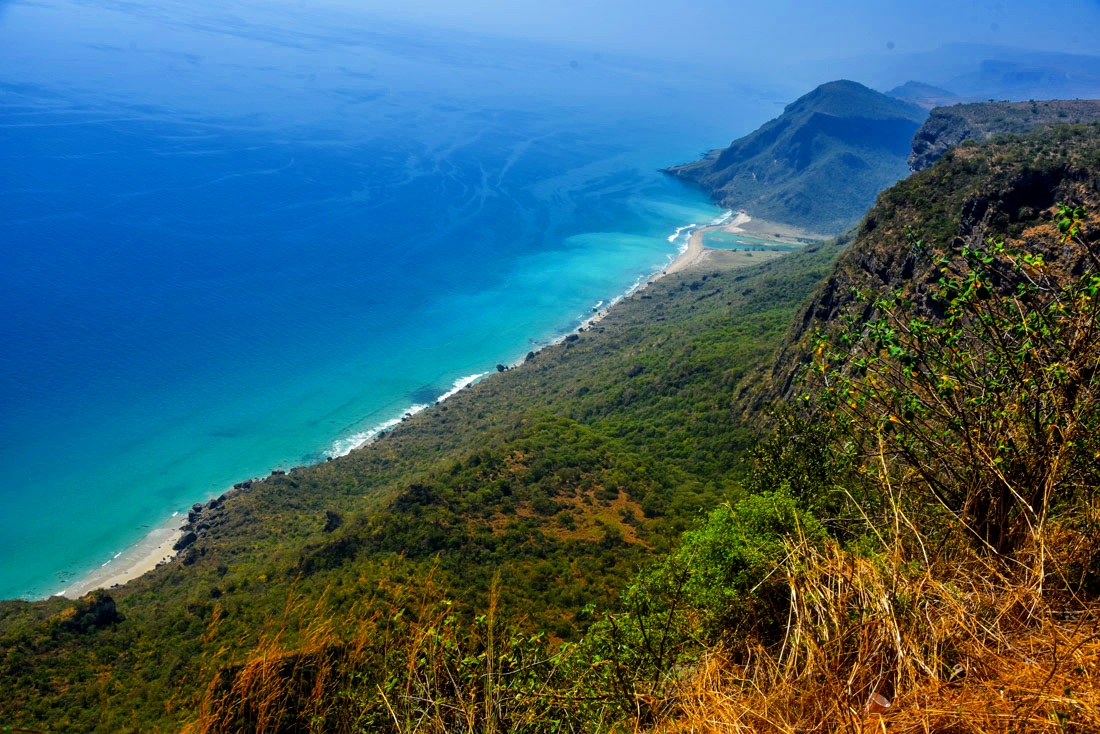 Who knew Oman had a stunning coastline? Pc: Joan Torres