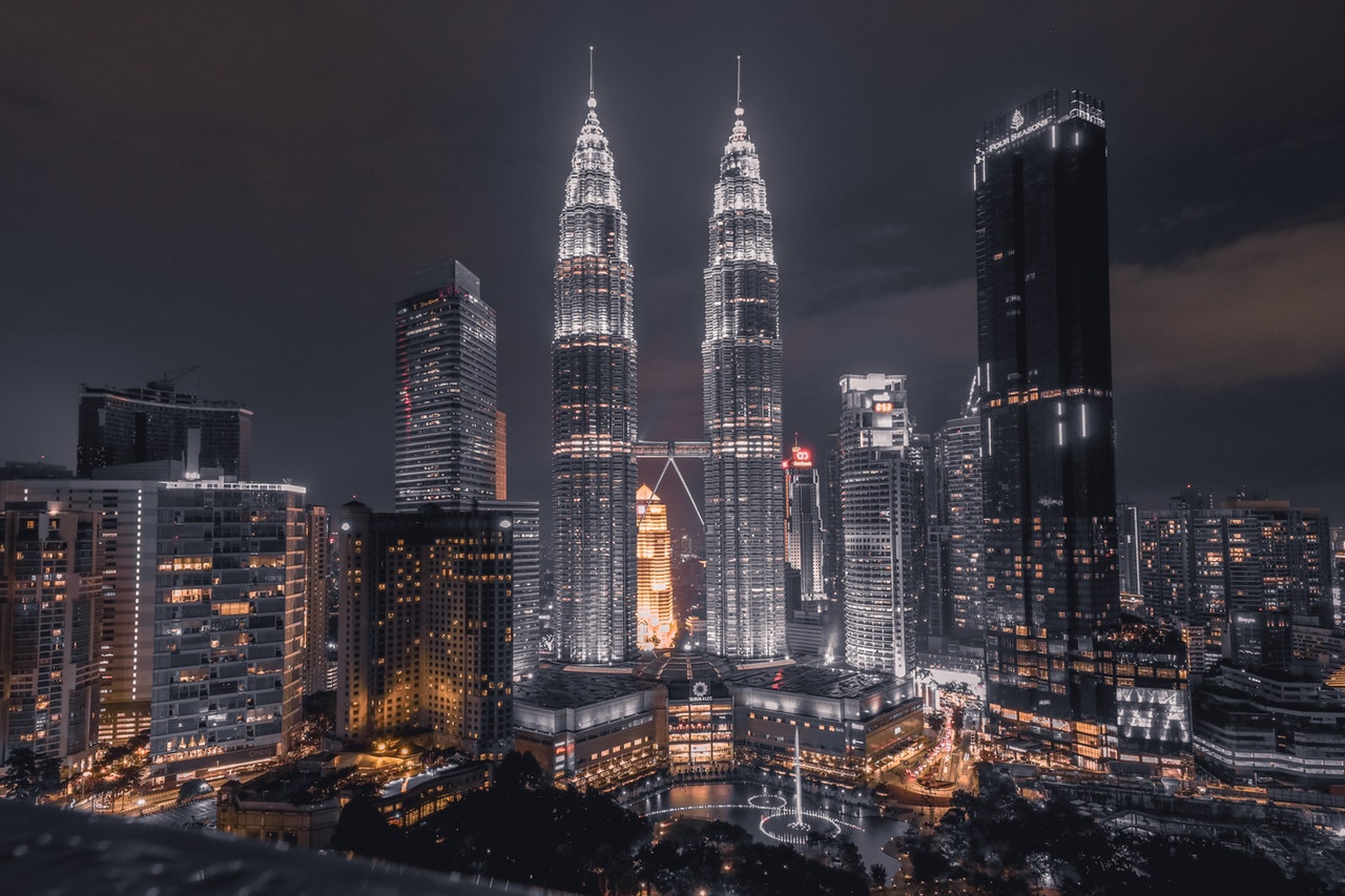 Malaysia-2-Weeks-Itinerary-Petronas-Twin-Towers.jpg