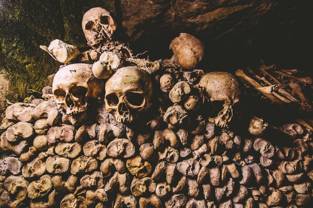 Dark-Tourism-Destinations-Sites-Catacombs-of-Paris.jpg