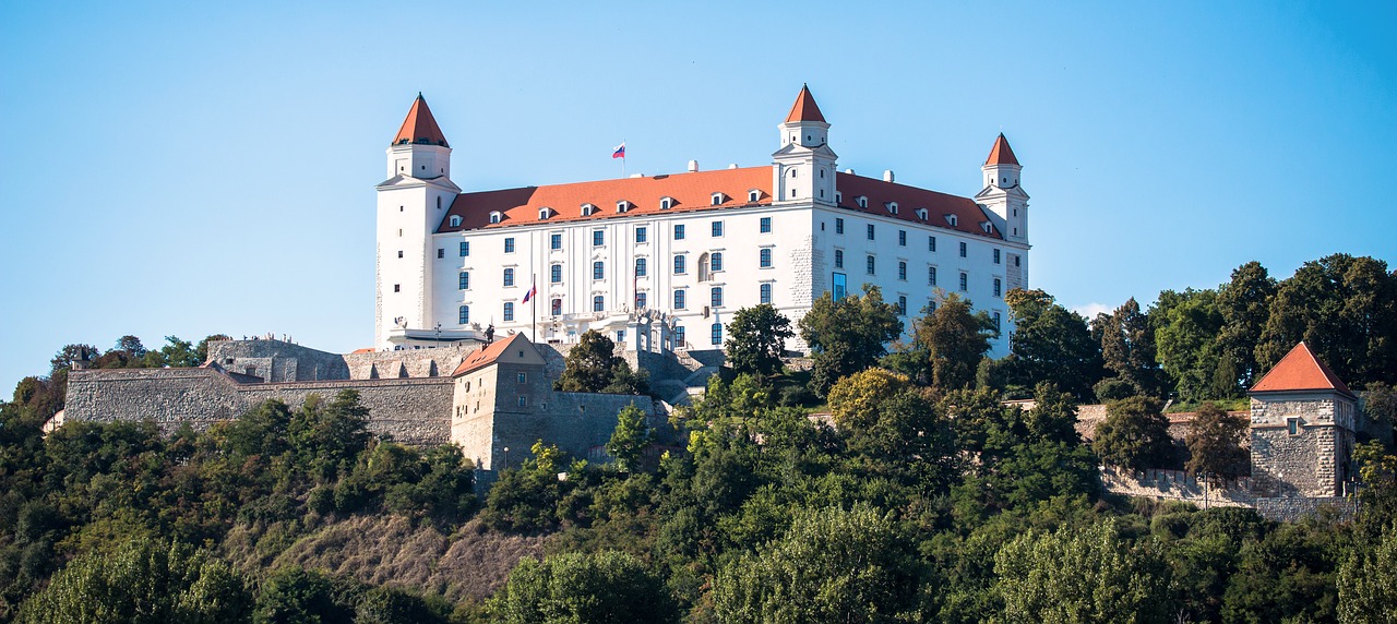 One-Day-In-Bratislava-Slovakia-Castle.jpg