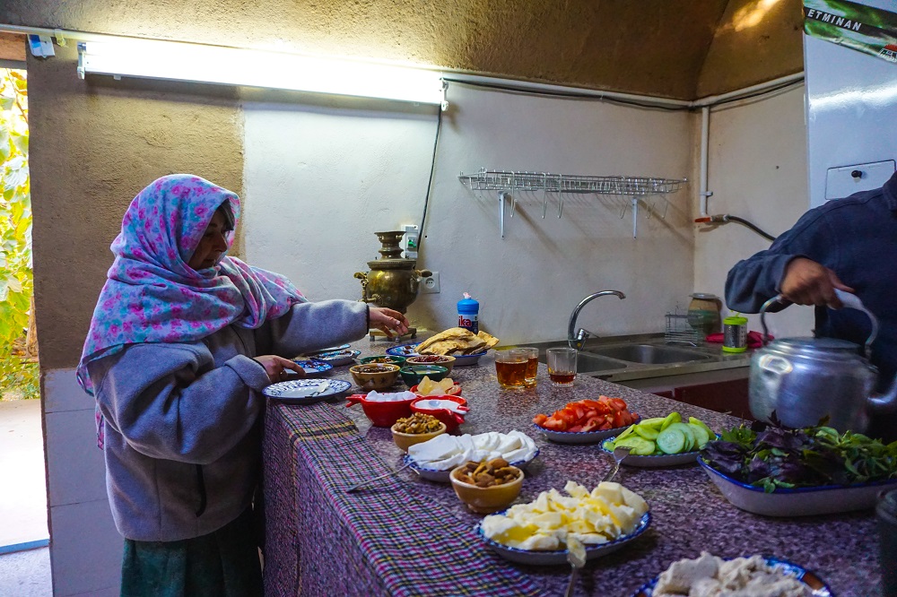 a local breakfast feast at nartitee’s ecolodge