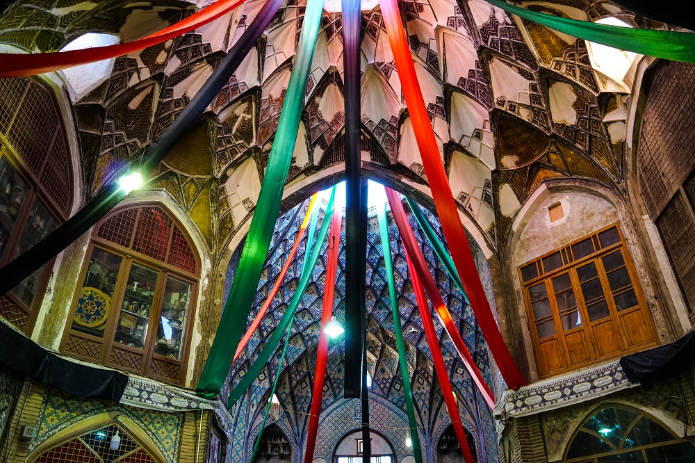 many of the iranian bazaars features elaborate roofs just like these.