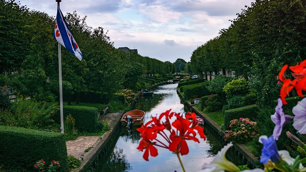Ijlst is this beautiful Dutch city which hasn’t changed even a little bit since the 19th century.