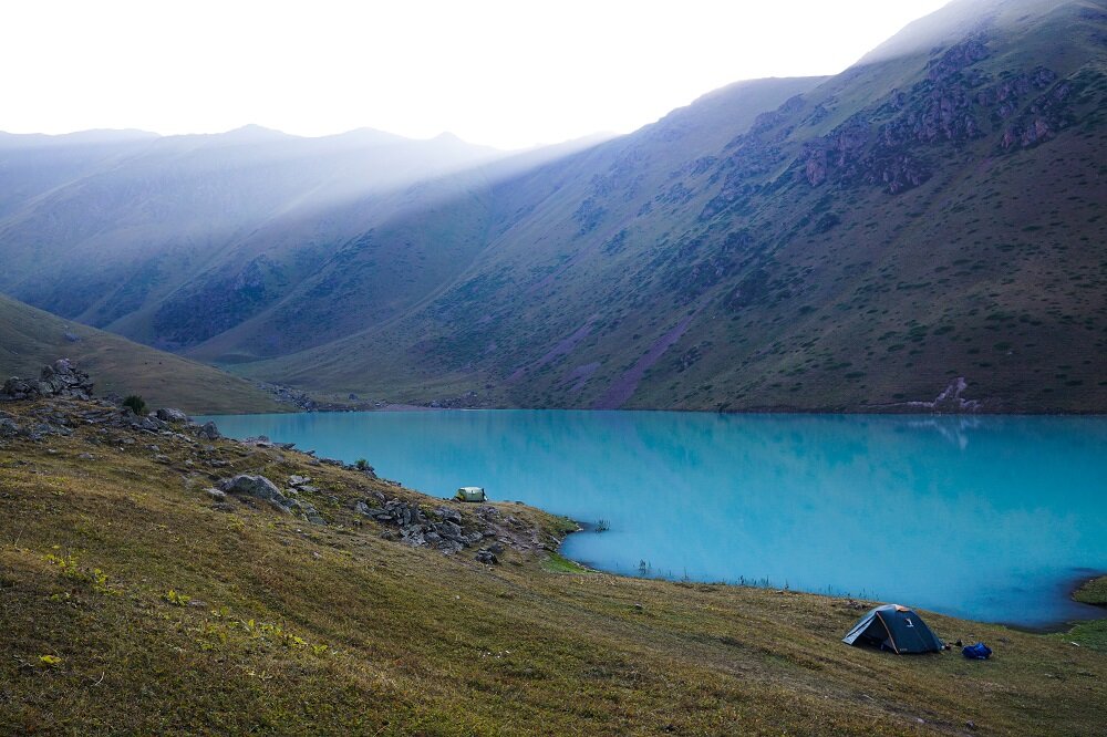 The turquoise shimmer of Kol Tor Lake on our trek was indeed this blue.