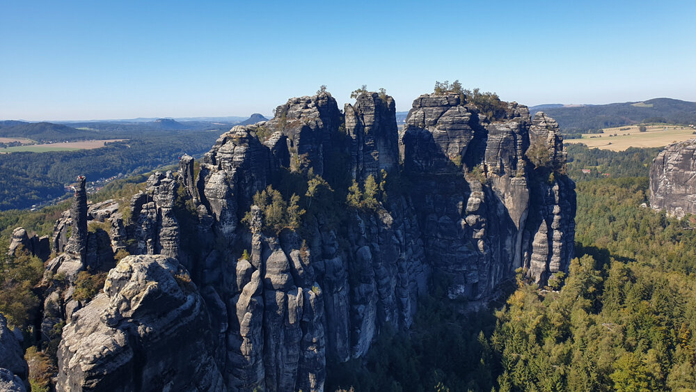 The reward for Schrammsteine hike in Germany was the Schrammsteine viewpoint, with panoramic views of the Elbe river.