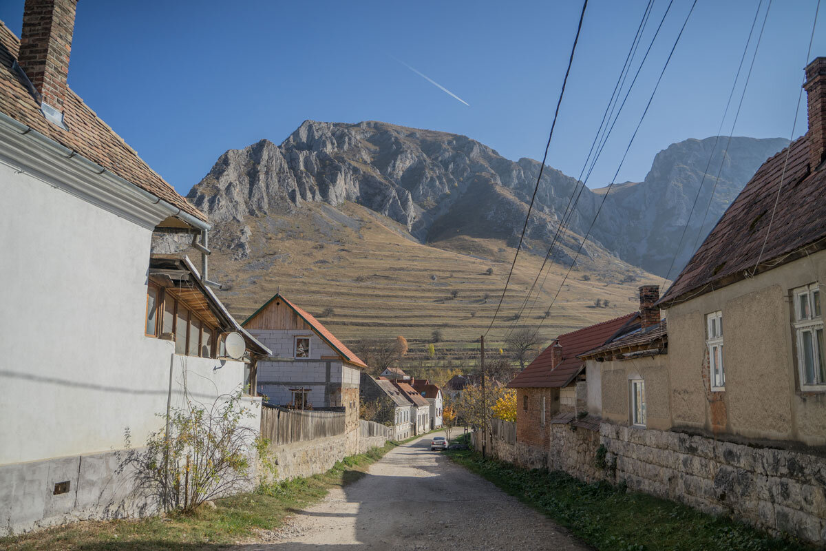 Rimetea is surrounded on one side by some of the most impressive mountains ever.