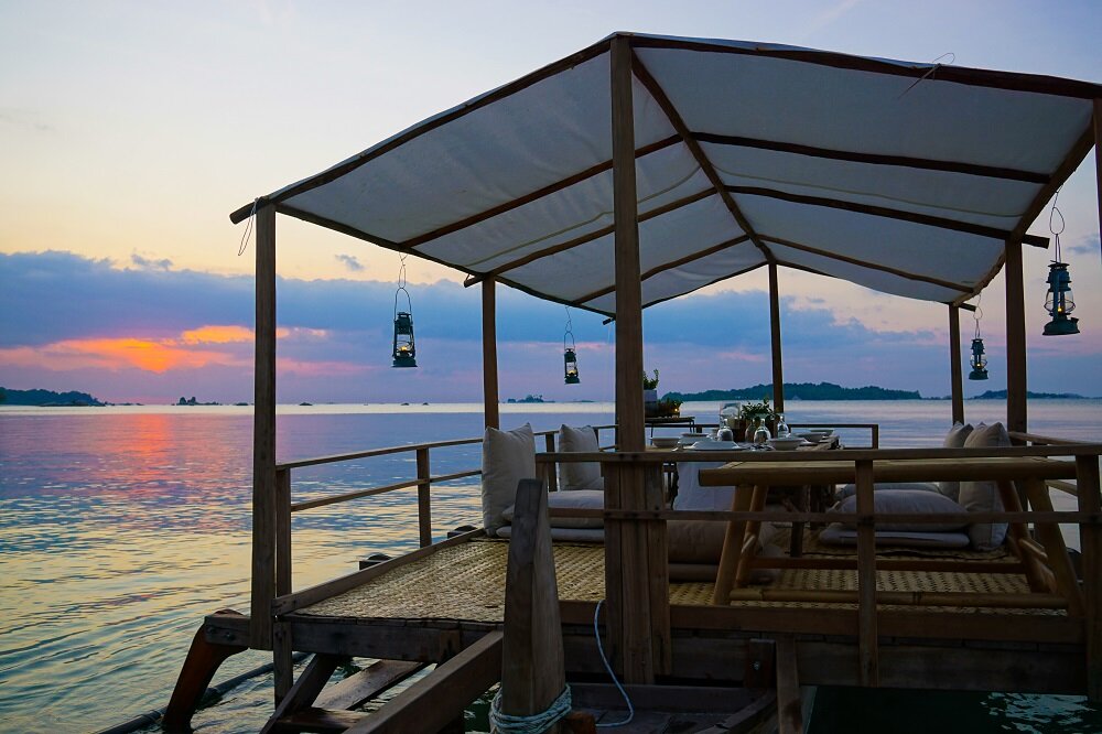 one of the best places to stay in belitung with a floating restaurant.
