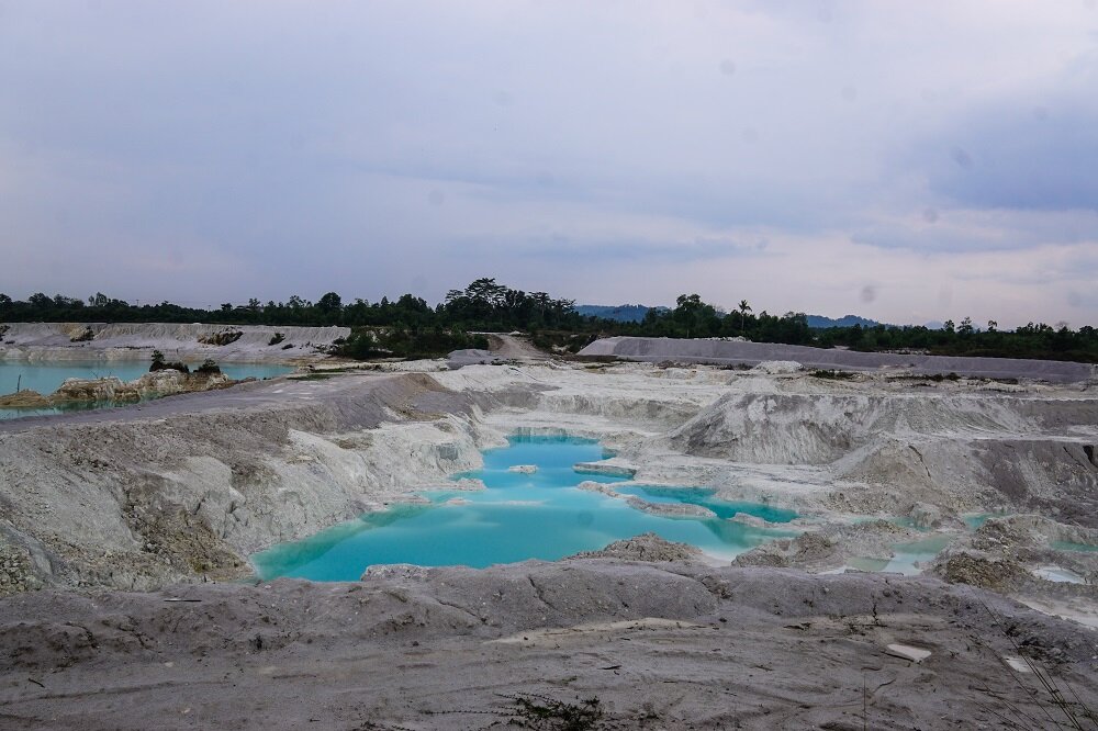 another environmental disaster, the danau kaolin.