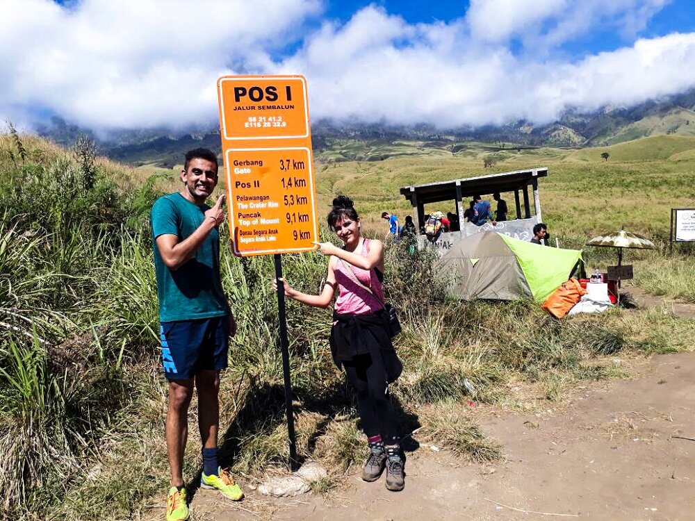 our first stop at pos 1 on top of mount rinjani