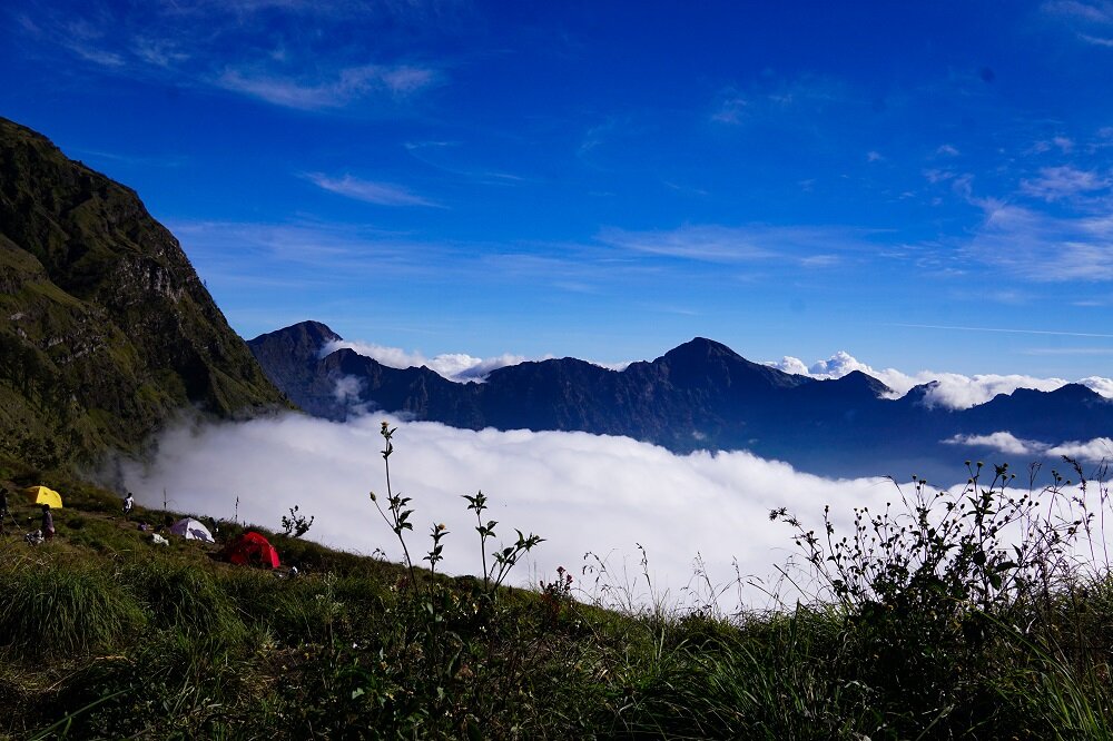 The evening clouds rolled in and we were soon surrounded by tons of colourful tents