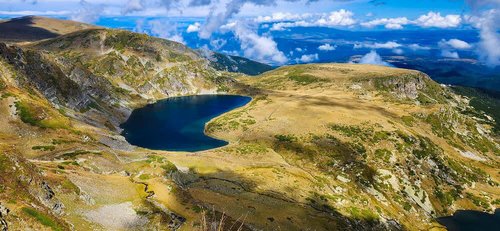 Monkey Rila the kidney lake