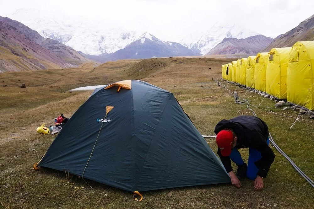 10 Best Backpacking & Camping Pillows For Side Sleepers [2024] — The