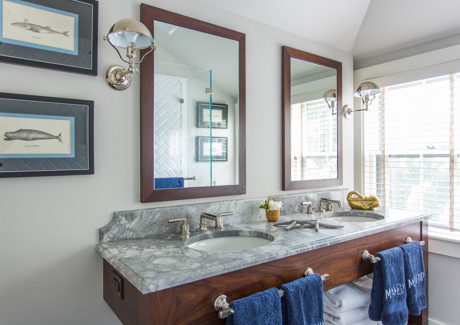 Small Nantucket Cottage | Master Bathroom | Design Associates Inc.