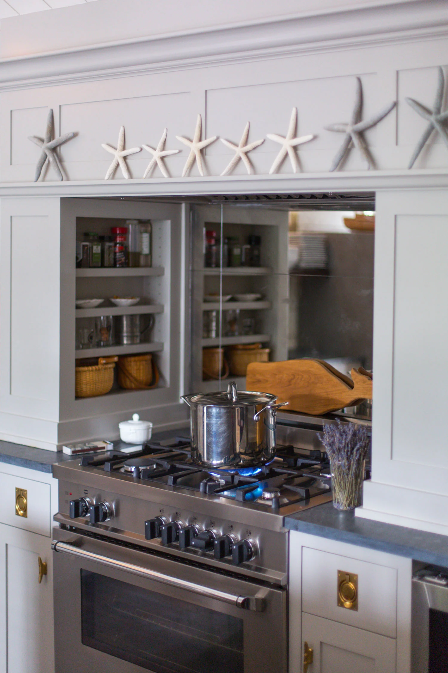 Small Nantucket Cottage | Oven Rack | Design Associates Inc.