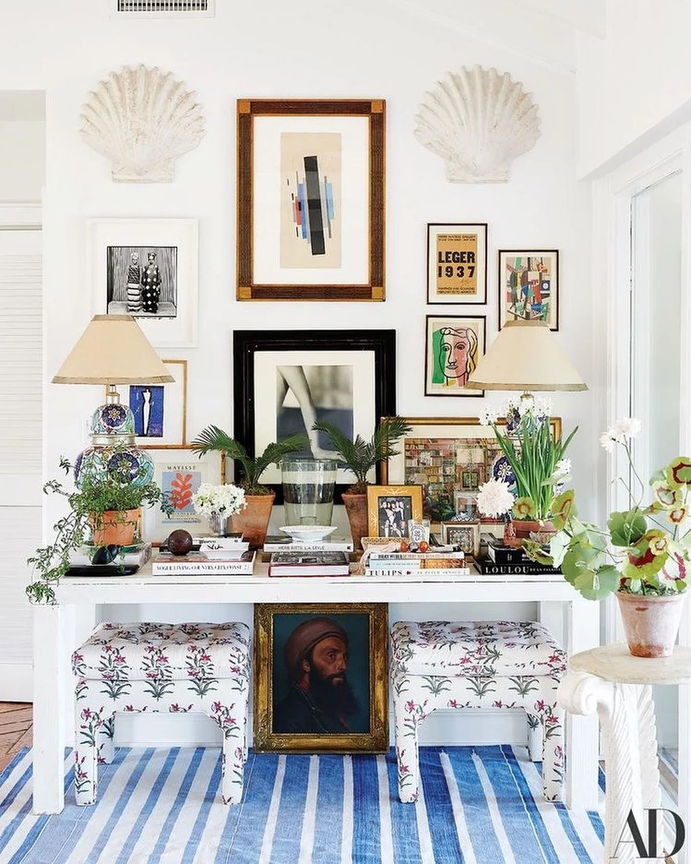 sparks joy 💕 happy vignettes from the homes of @rderavenel #marysmuses