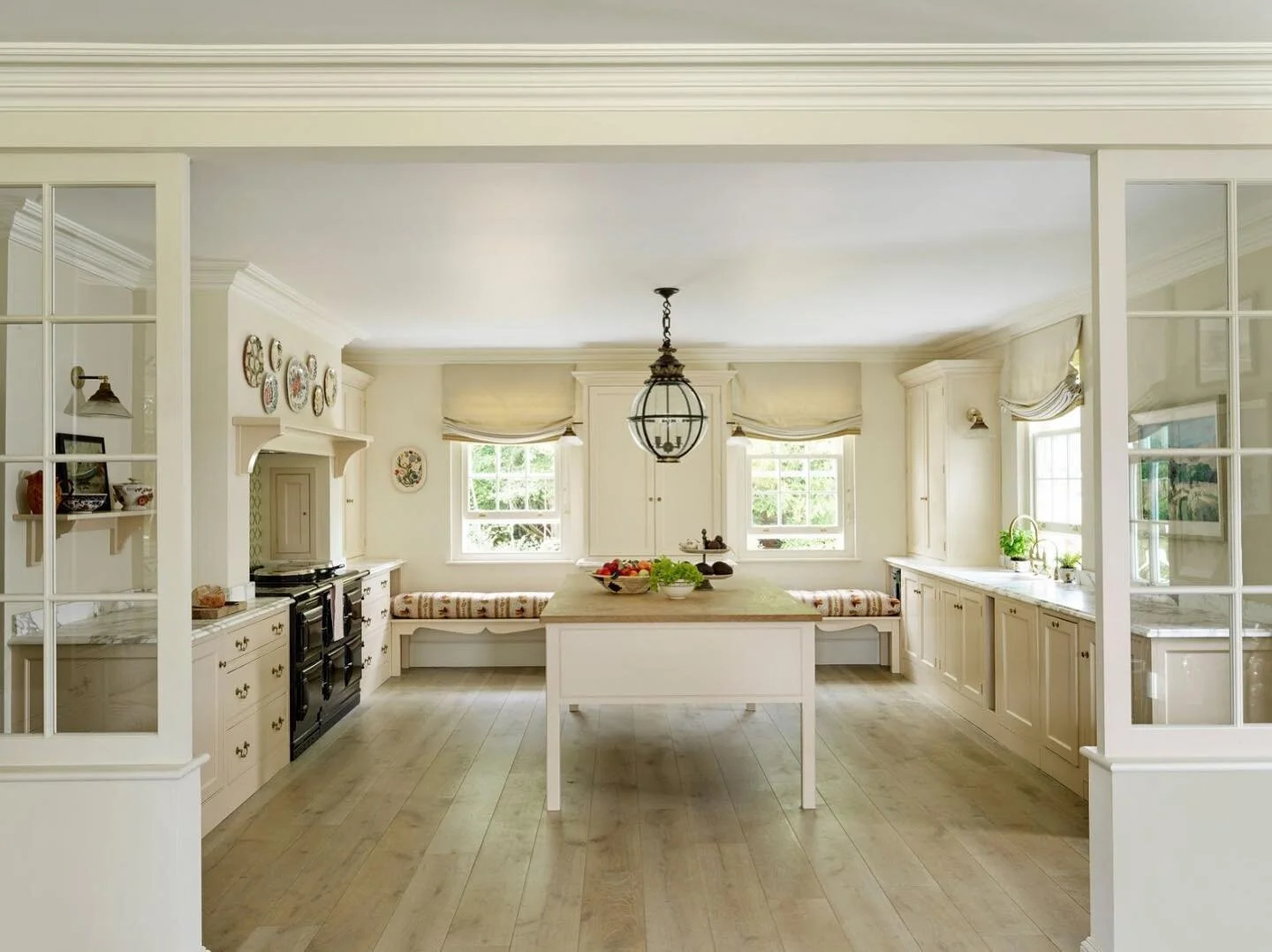 kitchen simplicity by @salvesengraham in the English countryside 🤍 #kitchenmuse #marysmuses
