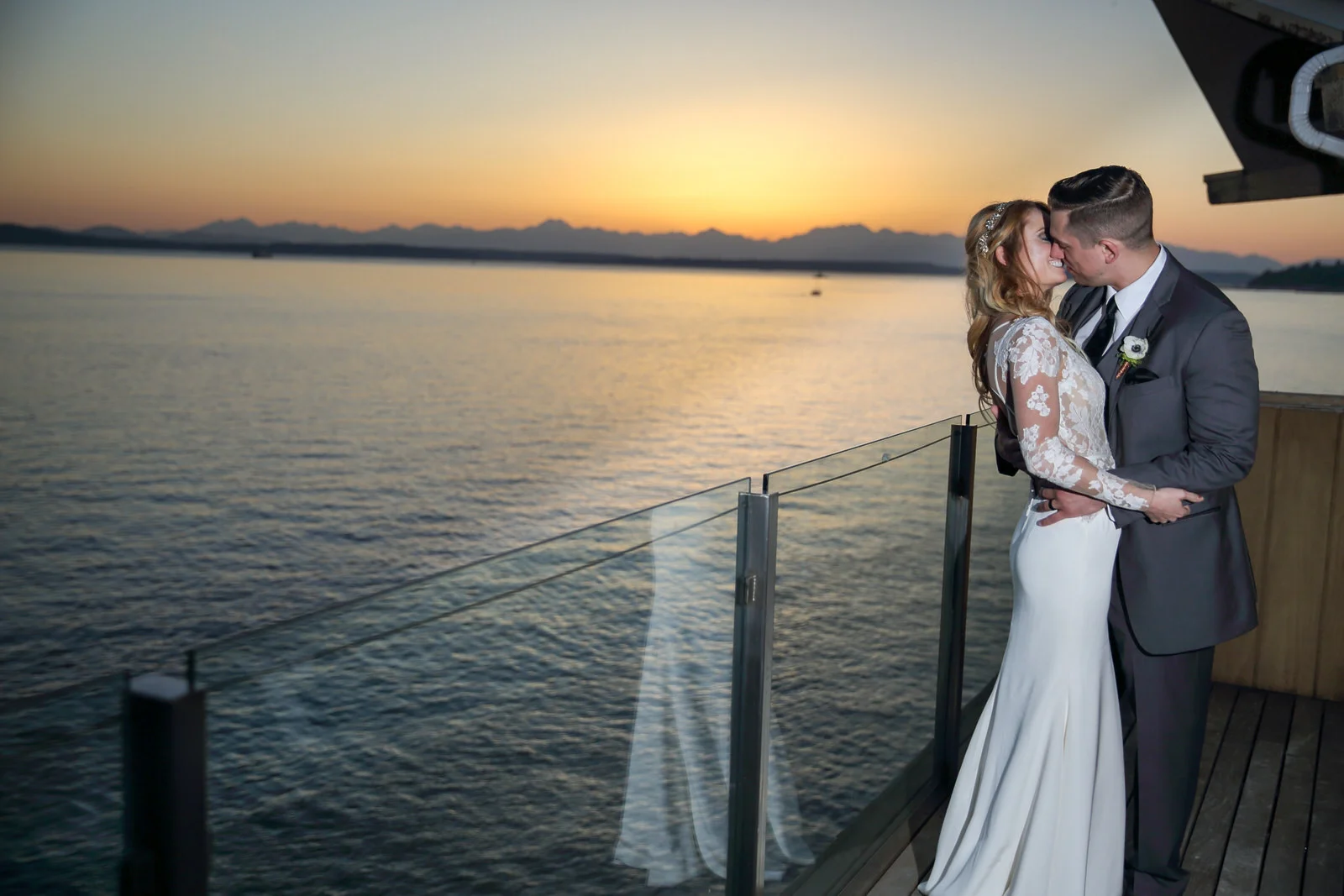 Wedding Photo Edgewater Hotel Seattle
